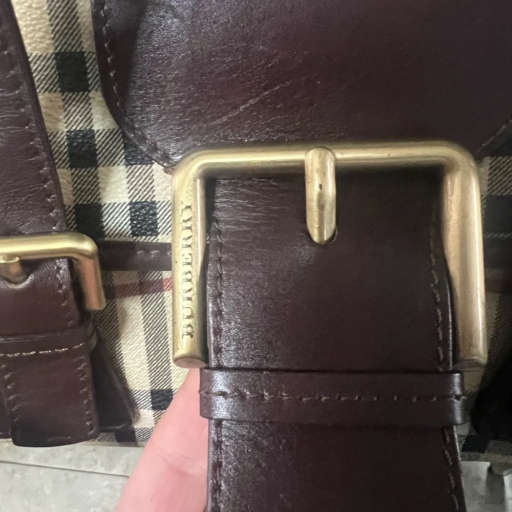 sOLD.    Burberry authentic satchel bag like new - Picture 5 of 7